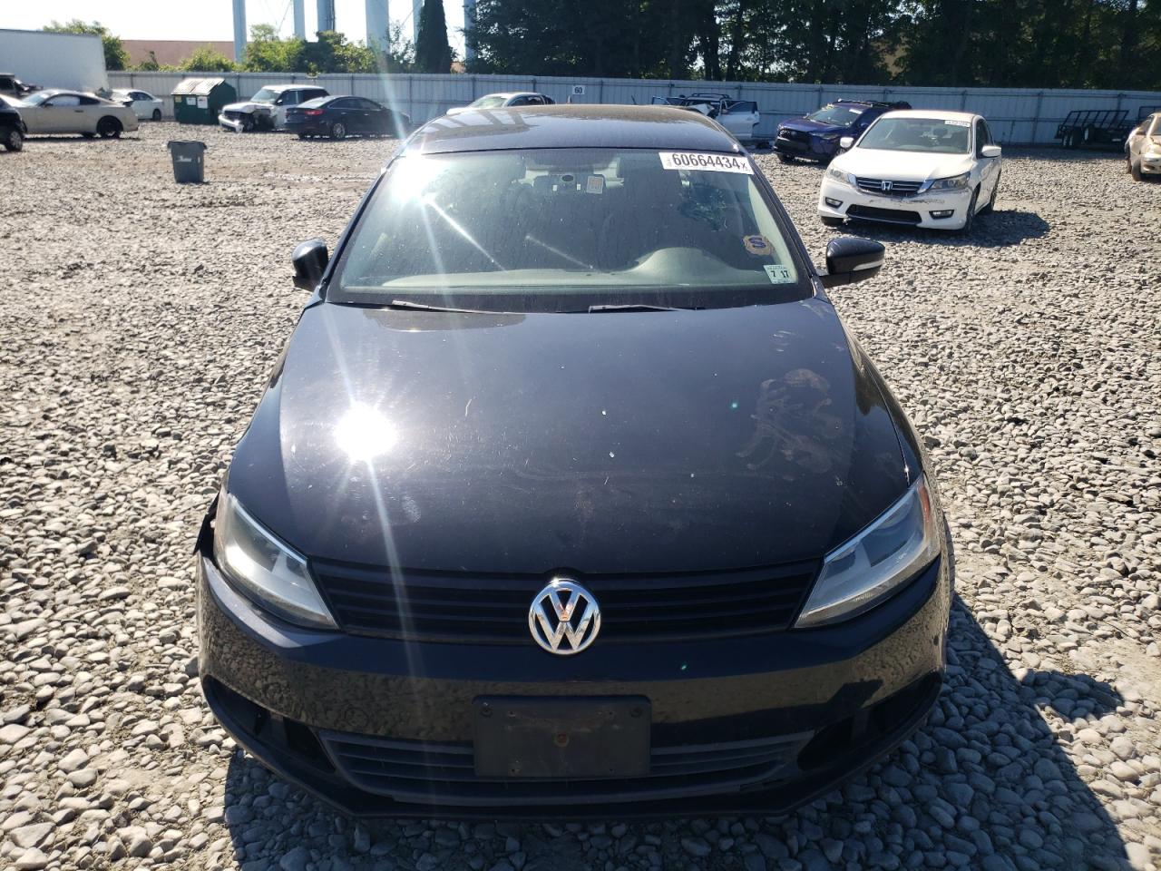 2012 VOLKSWAGEN JETTA SE photo 5