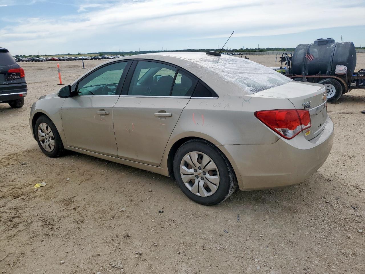 2015 CHEVROLET CRUZE LT photo 2