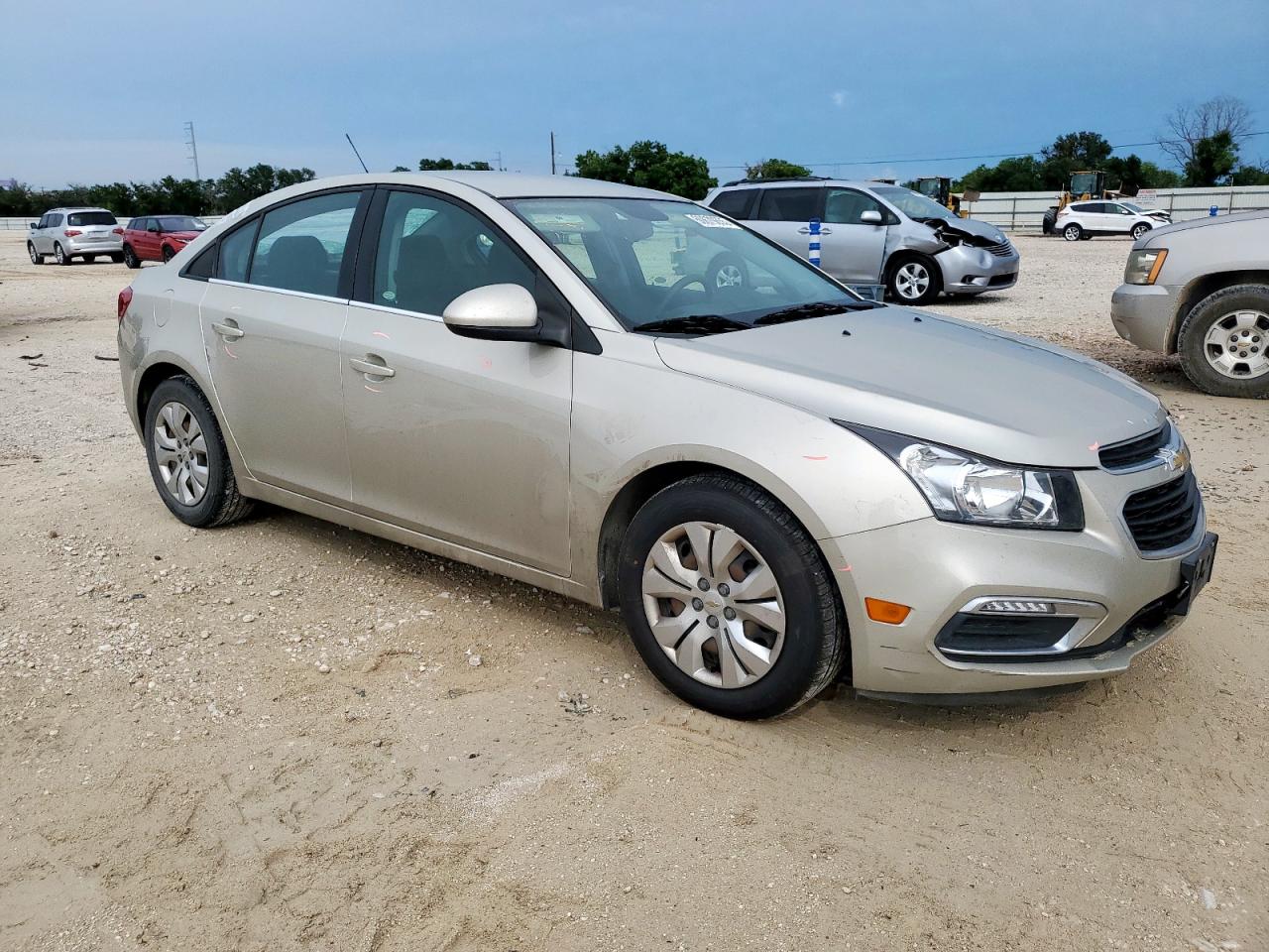 2015 CHEVROLET CRUZE LT photo 4