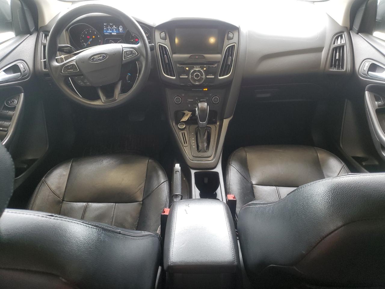 2017 FORD FOCUS SEL photo 15