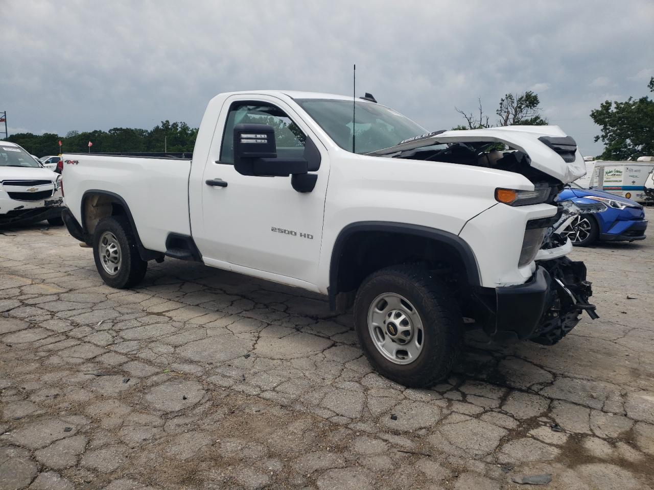 2025 CHEVROLET SILVERADO K2500 HEAVY DUTY photo 4
