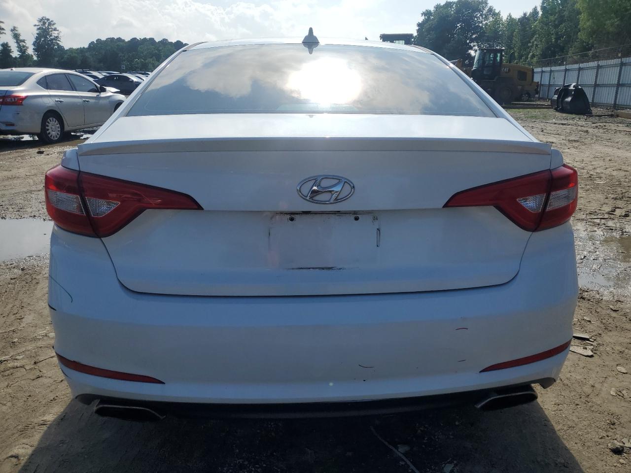 2015 HYUNDAI SONATA SPORT photo 6