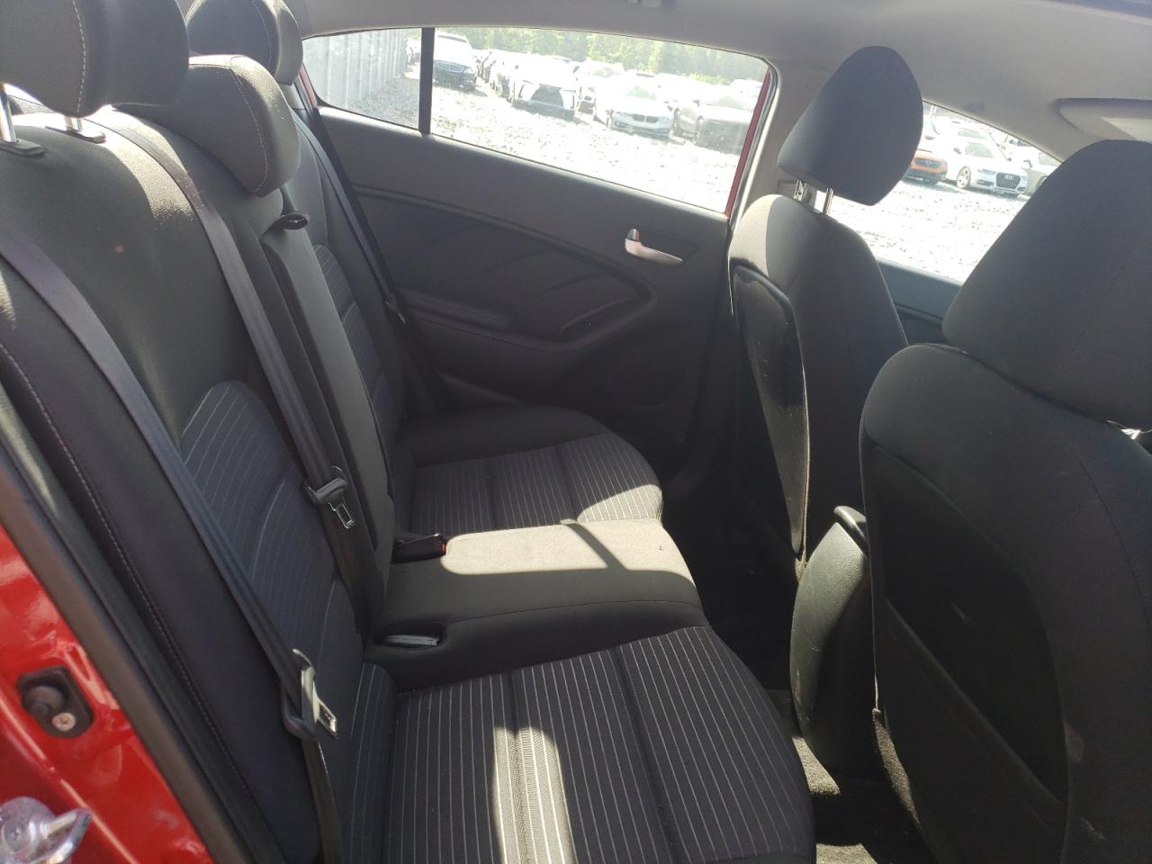 2017 KIA FORTE LX photo 28