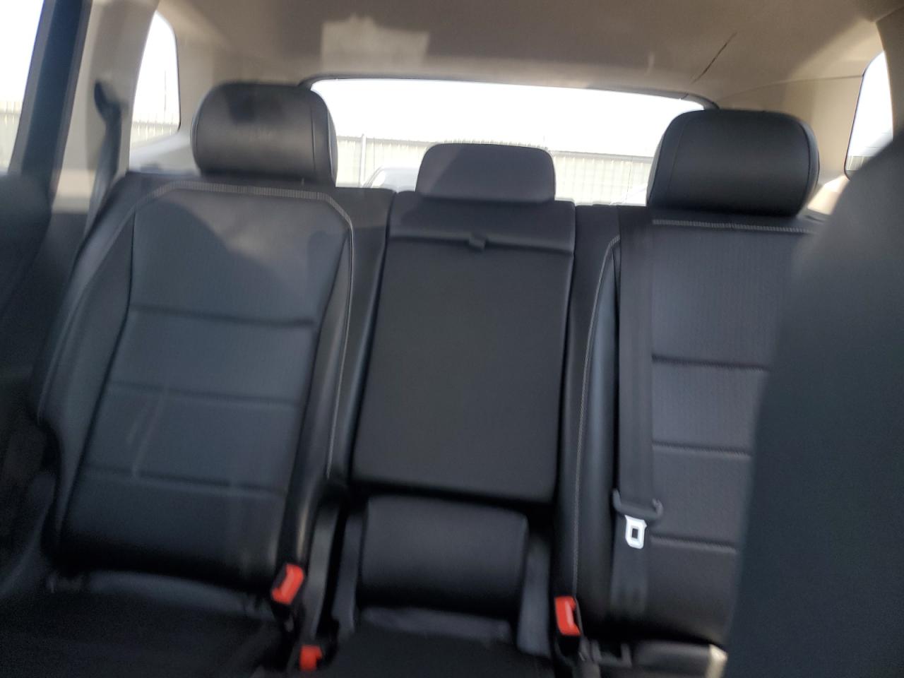 2021 VOLKSWAGEN TIGUAN SE photo 28