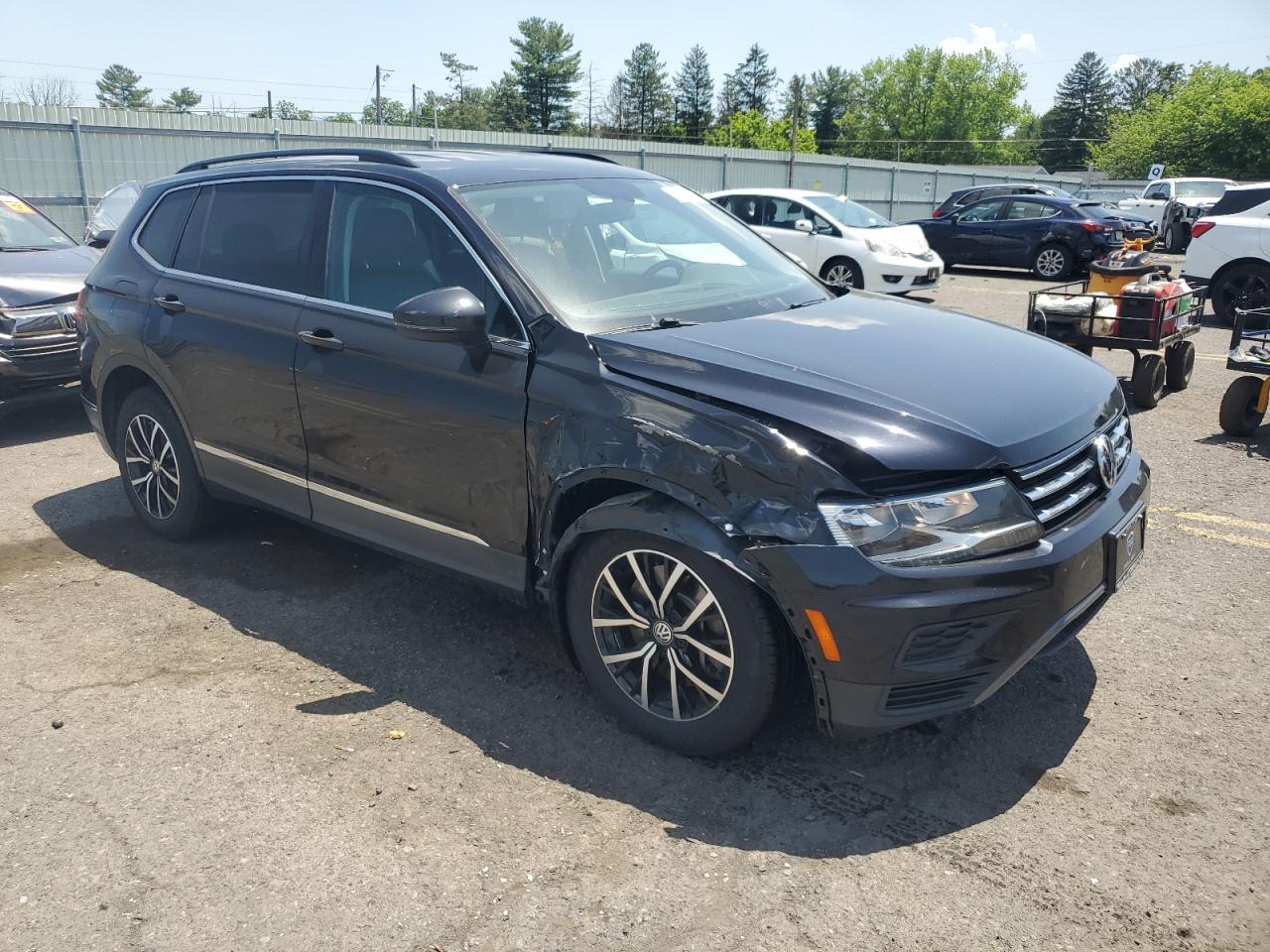2021 VOLKSWAGEN TIGUAN SE photo 10