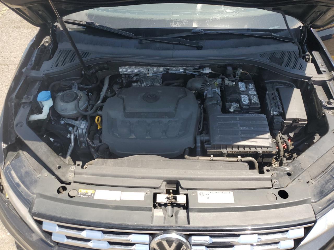 2021 VOLKSWAGEN TIGUAN SE photo 34