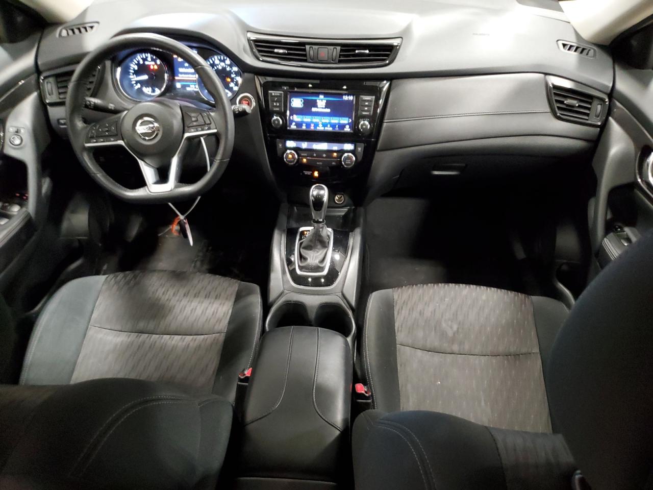 2019 NISSAN ROGUE SV photo 8