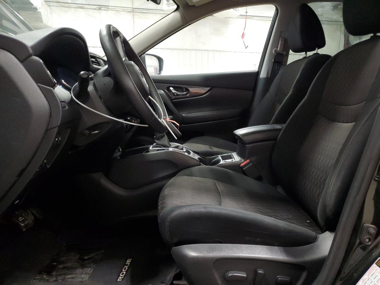 2019 NISSAN ROGUE SV photo 7