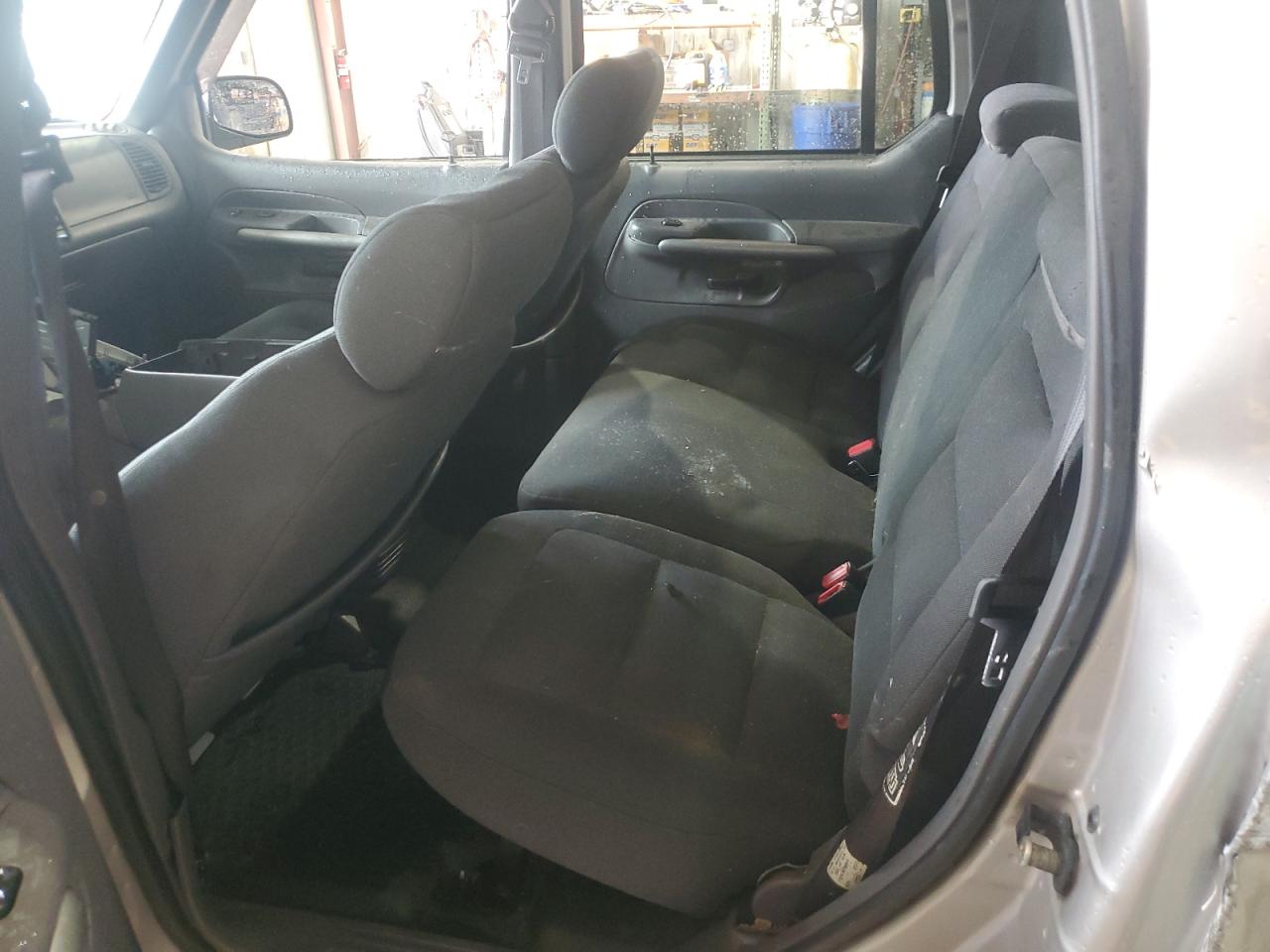 2002 FORD EXPLORER photo 10