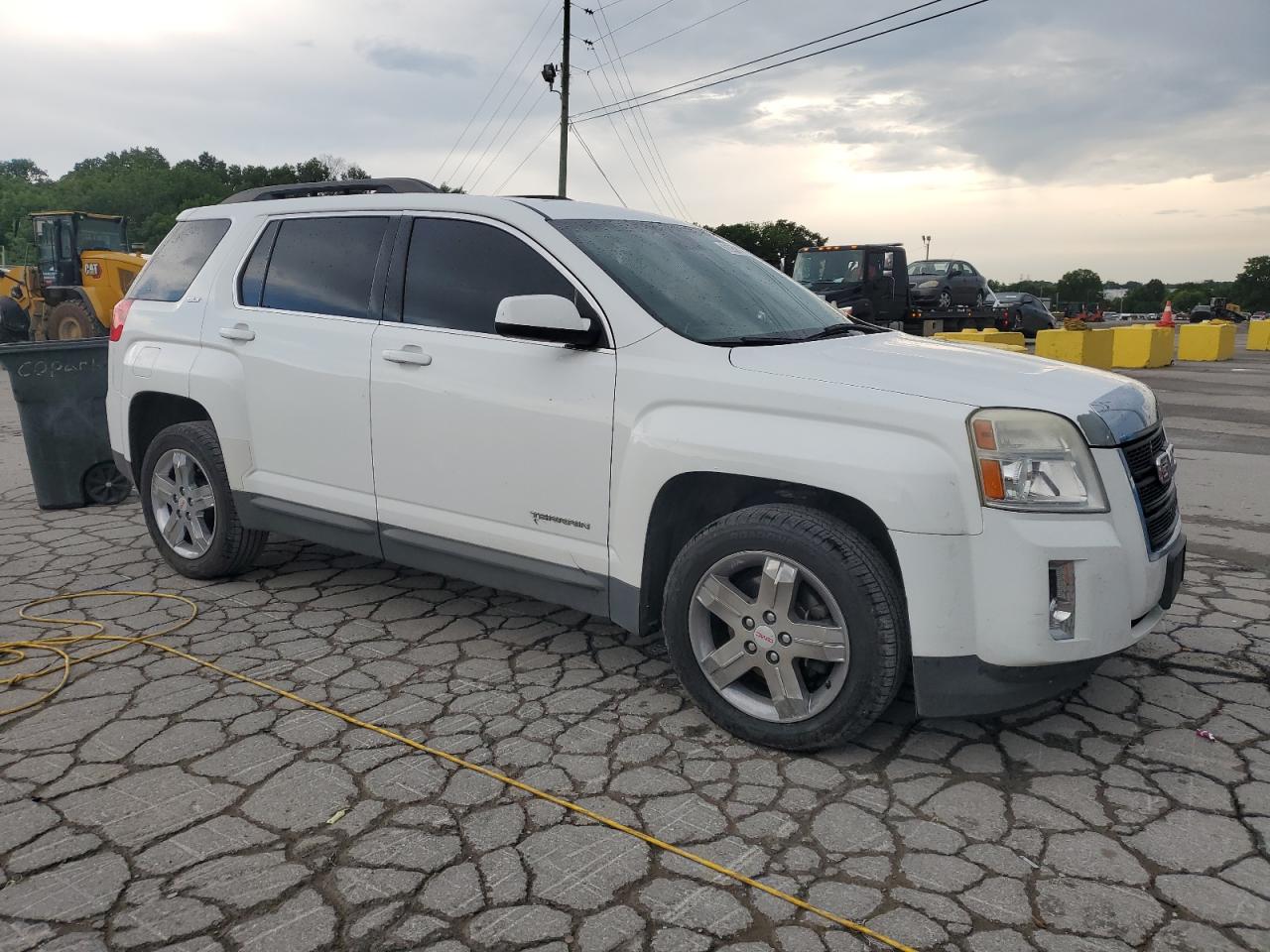 2013 GMC TERRAIN SLT photo 4