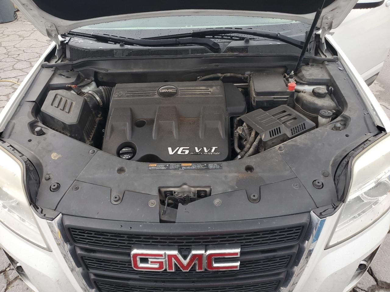 2013 GMC TERRAIN SLT photo 12