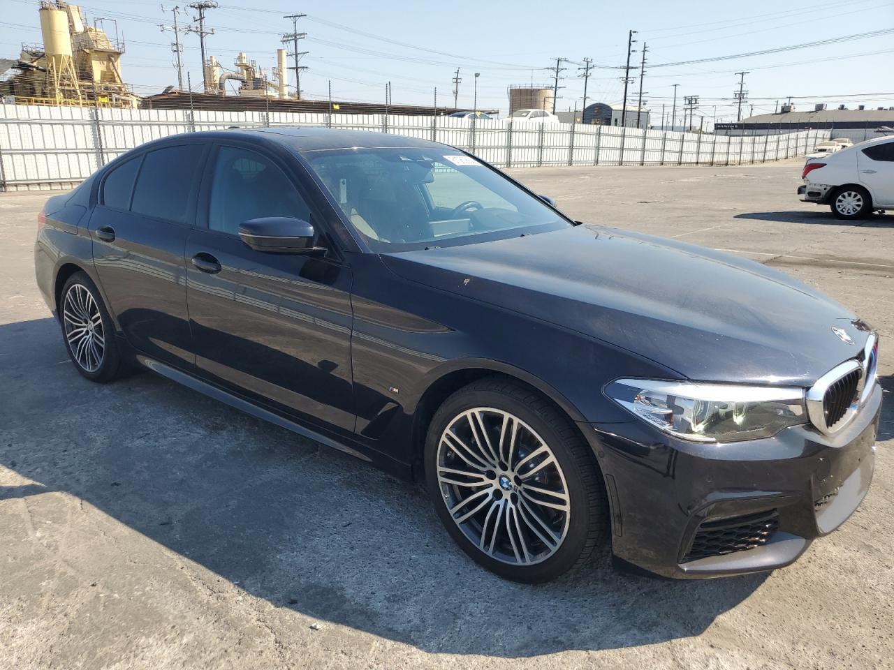 2020 BMW 530E photo 4