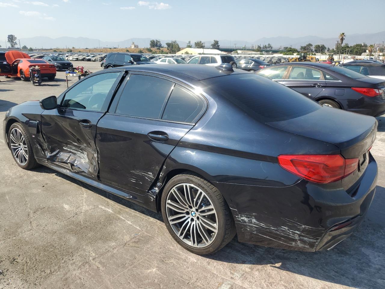 2020 BMW 530E photo 2