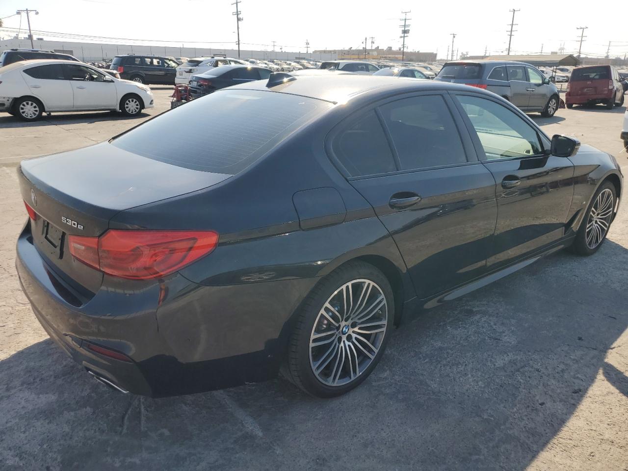 2020 BMW 530E photo 3