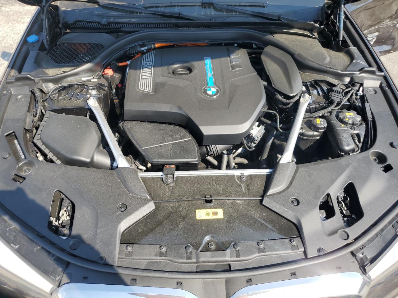 2020 BMW 530E photo 11