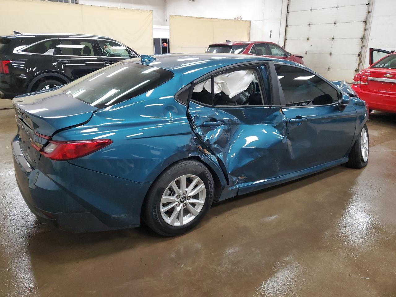 2025 TOYOTA CAMRY LE photo 5