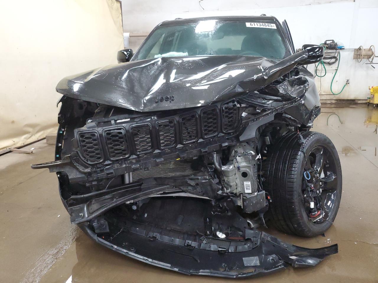 2024 JEEP GRAND CHEROKEE LIMITED photo 9