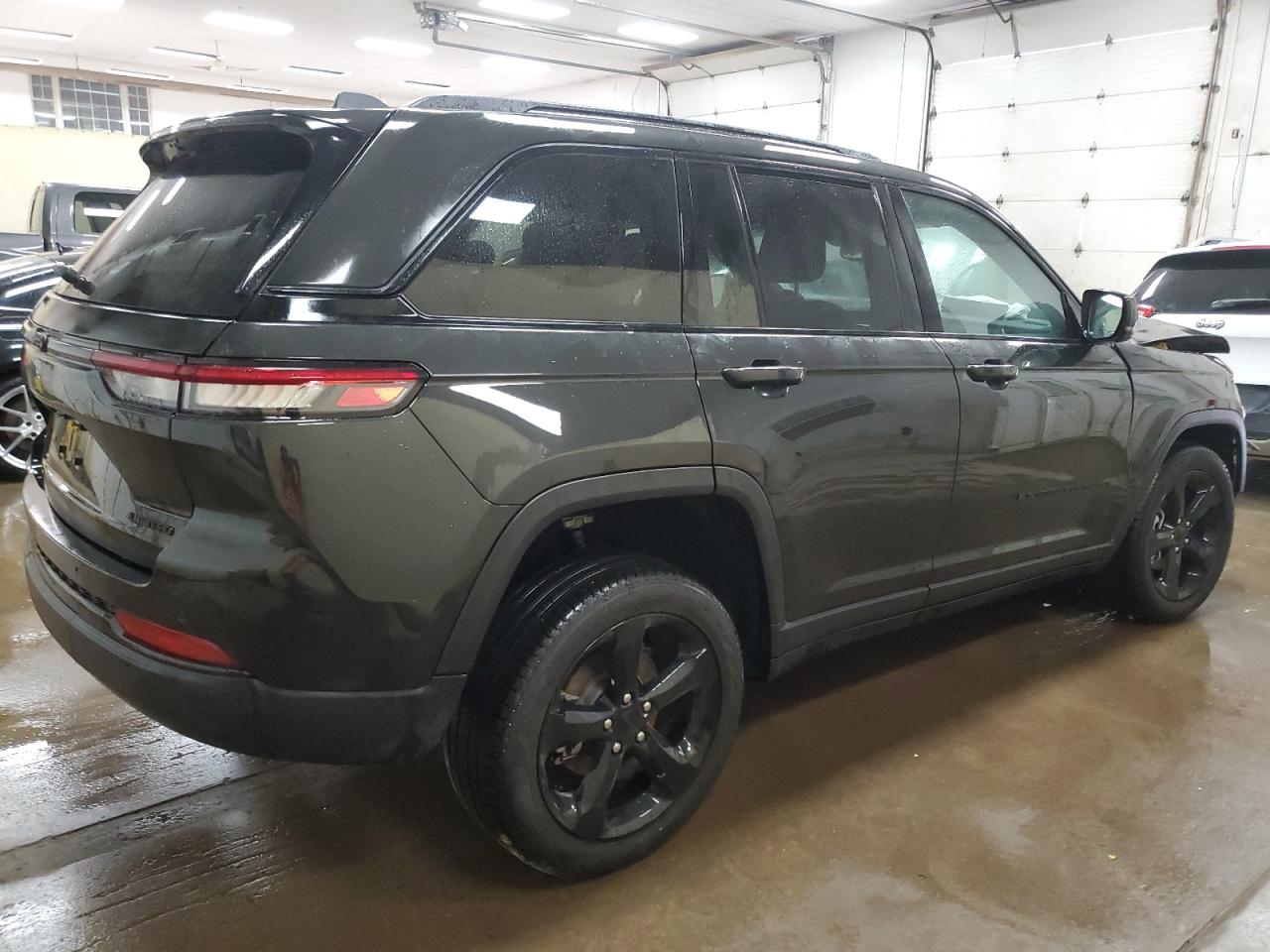 2024 JEEP GRAND CHEROKEE LIMITED photo 5