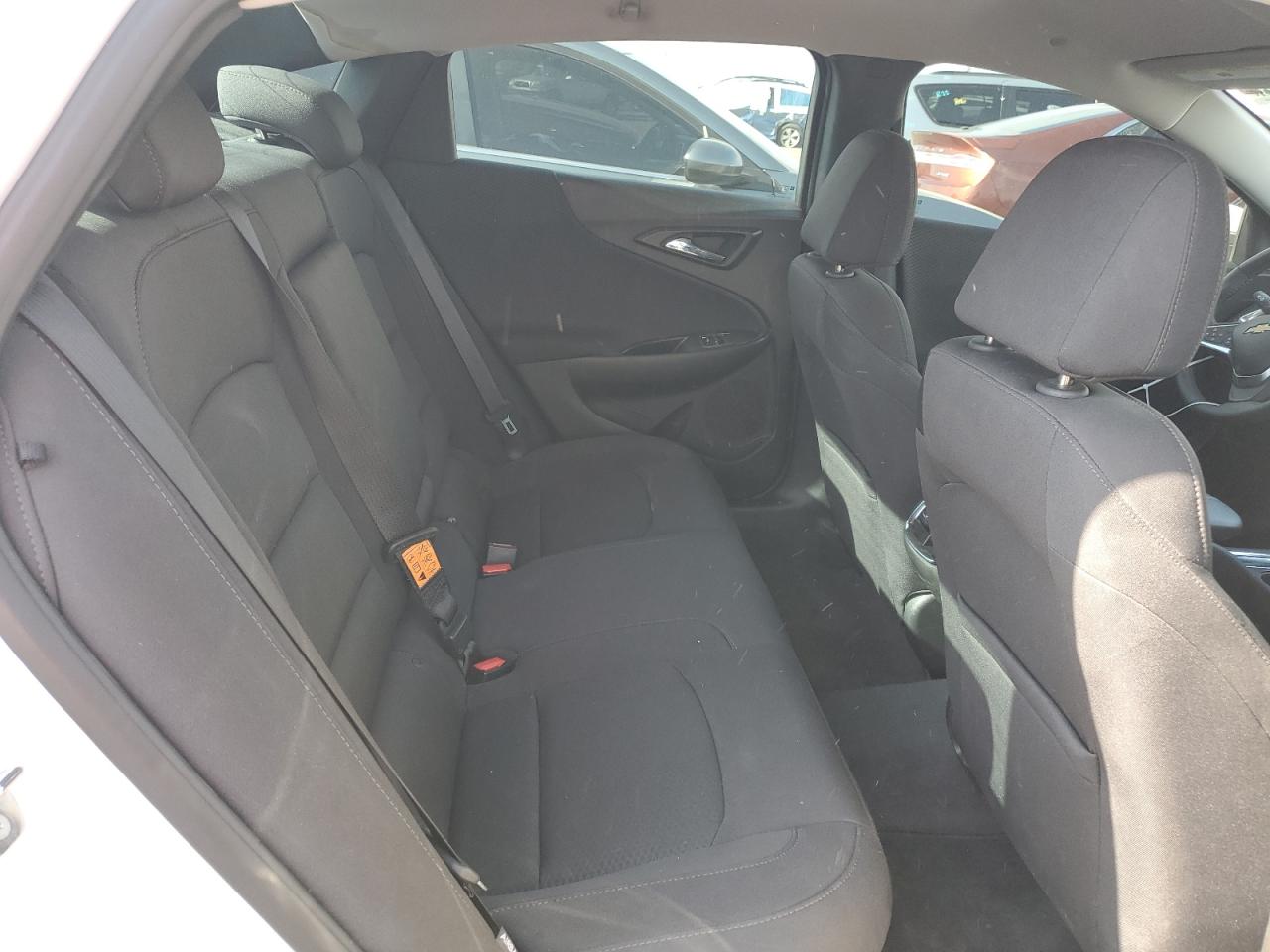 2017 CHEVROLET MALIBU LT photo 10