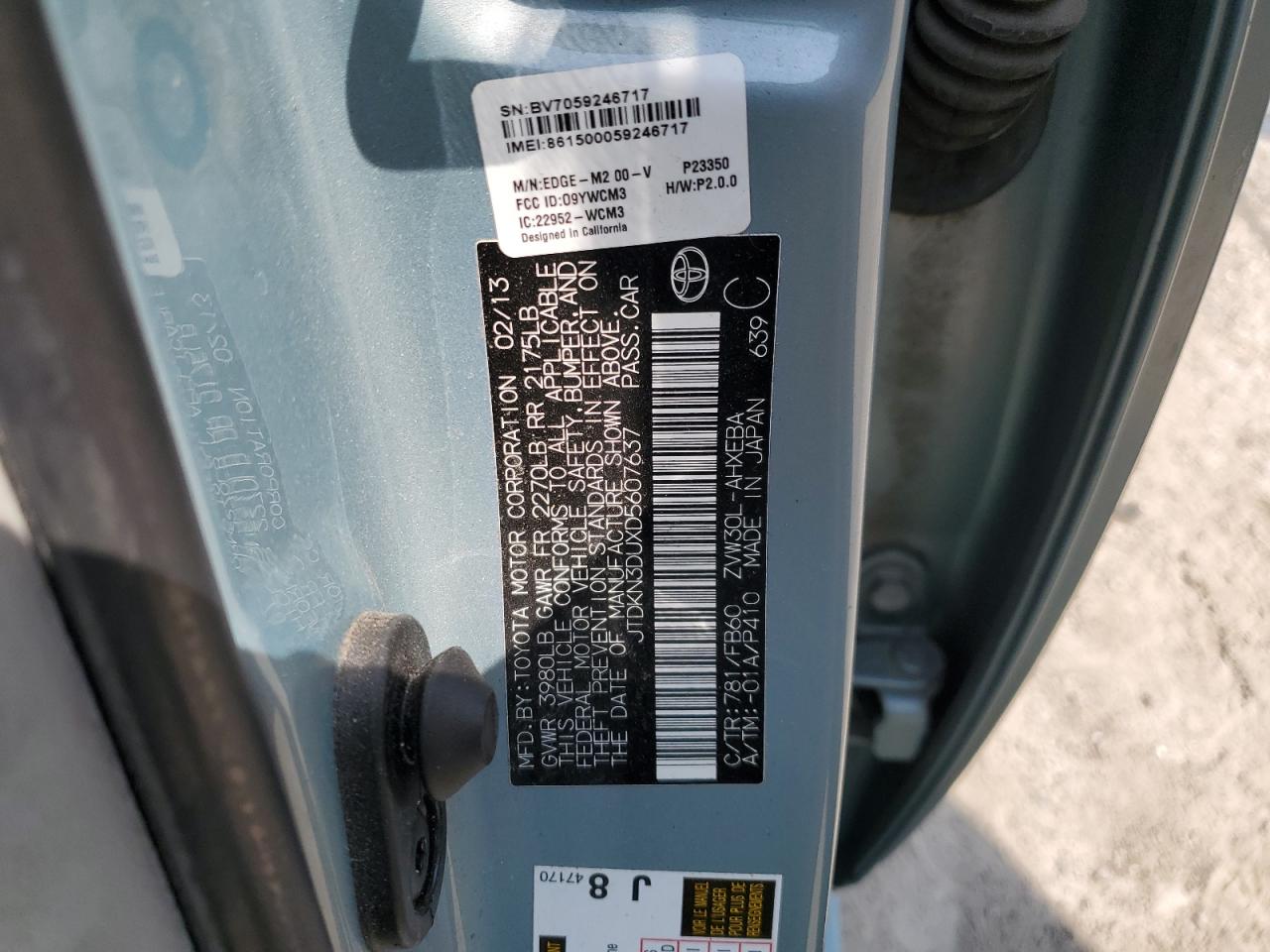 2013 TOYOTA PRIUS photo 12