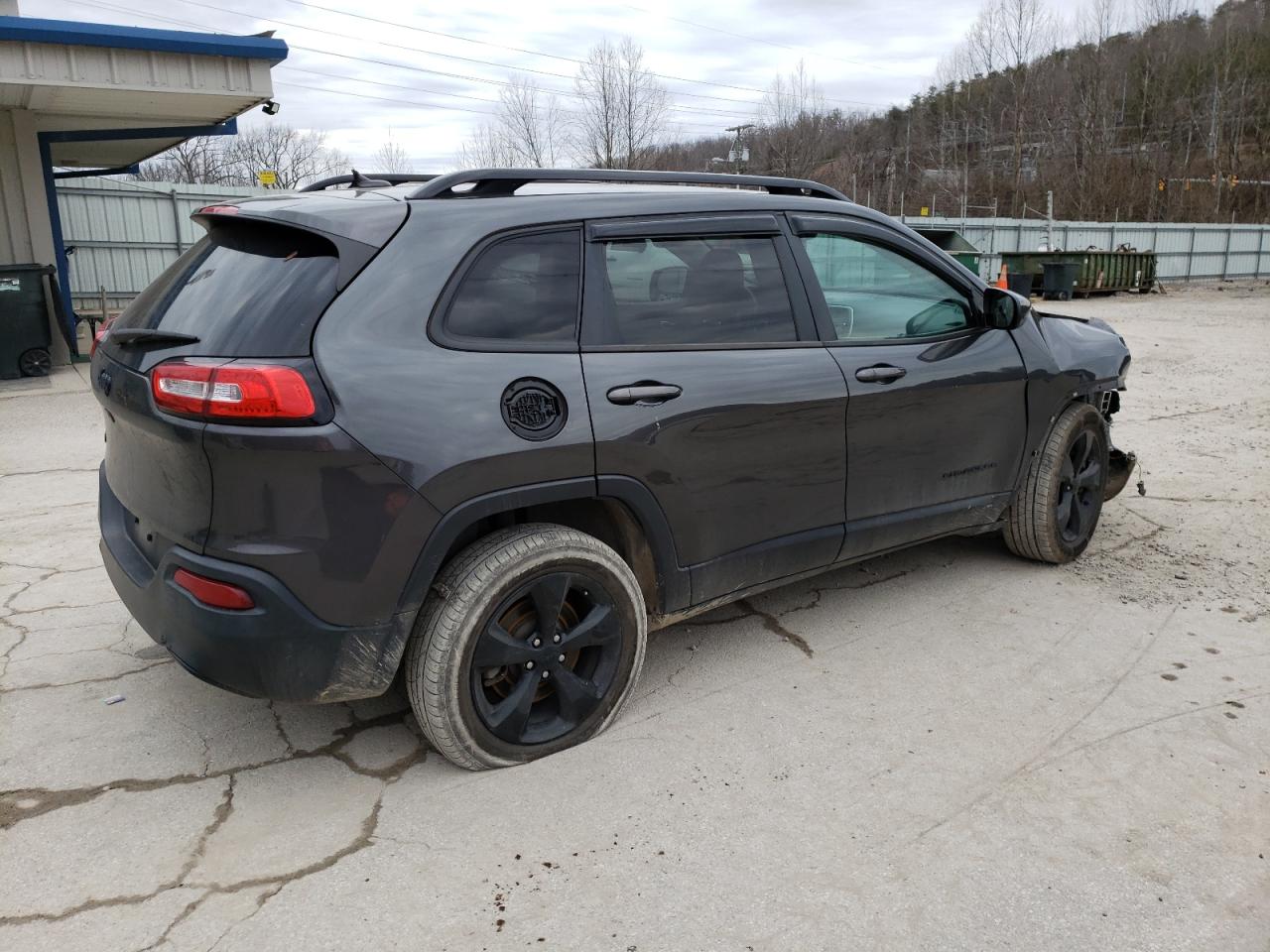 2015 JEEP CHEROKEE LATITUDE photo 5