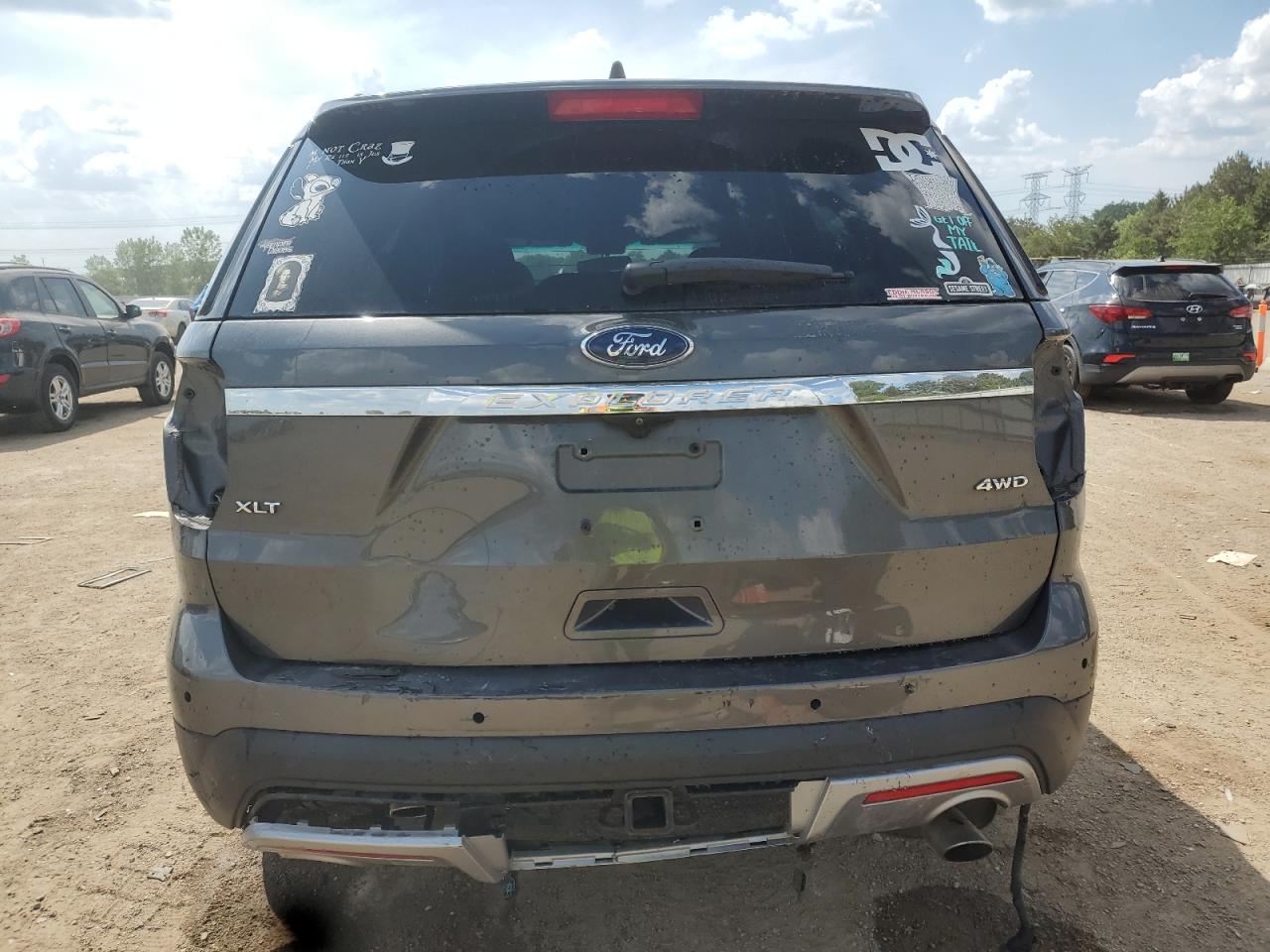 2017 FORD EXPLORER XLT photo 11