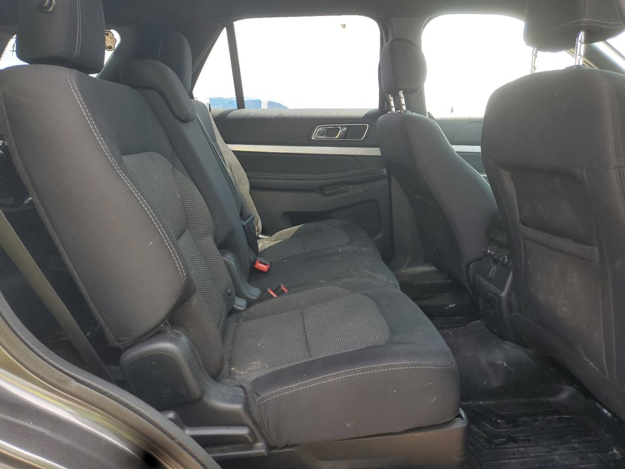 2017 FORD EXPLORER XLT photo 21