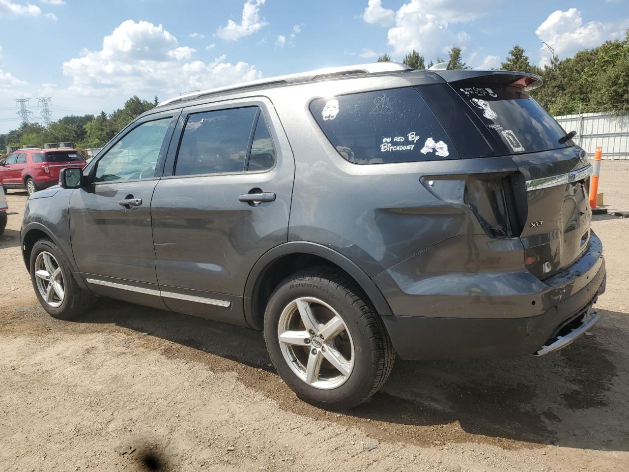 2017 FORD EXPLORER XLT photo 3