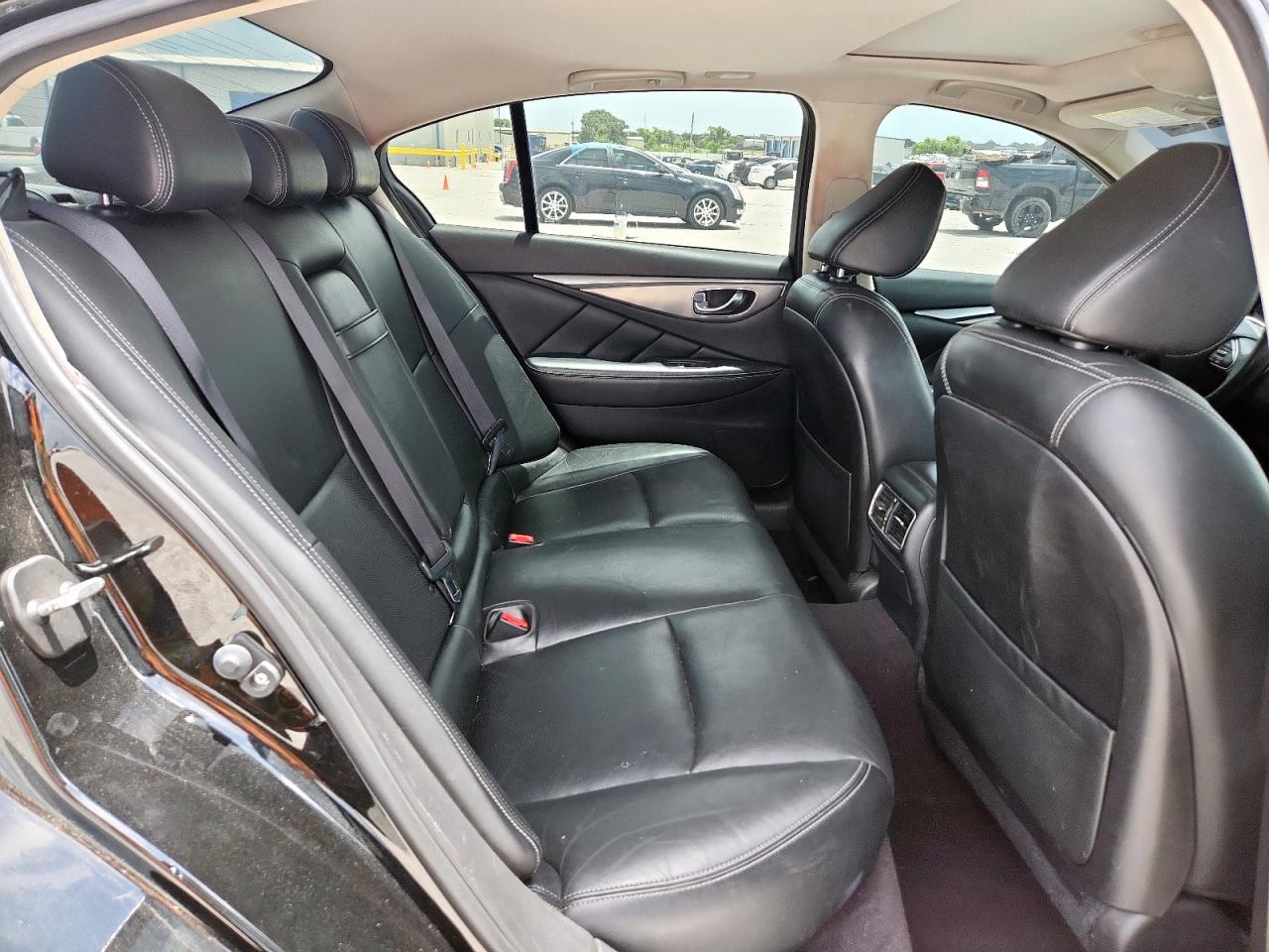 2015 INFINITI Q50 PREMIUM photo 28