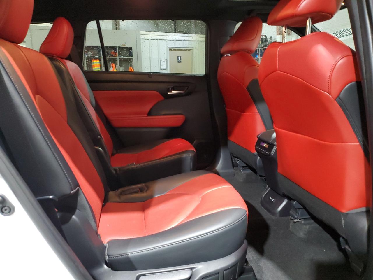 2023 TOYOTA HIGHLANDER XSE photo 21