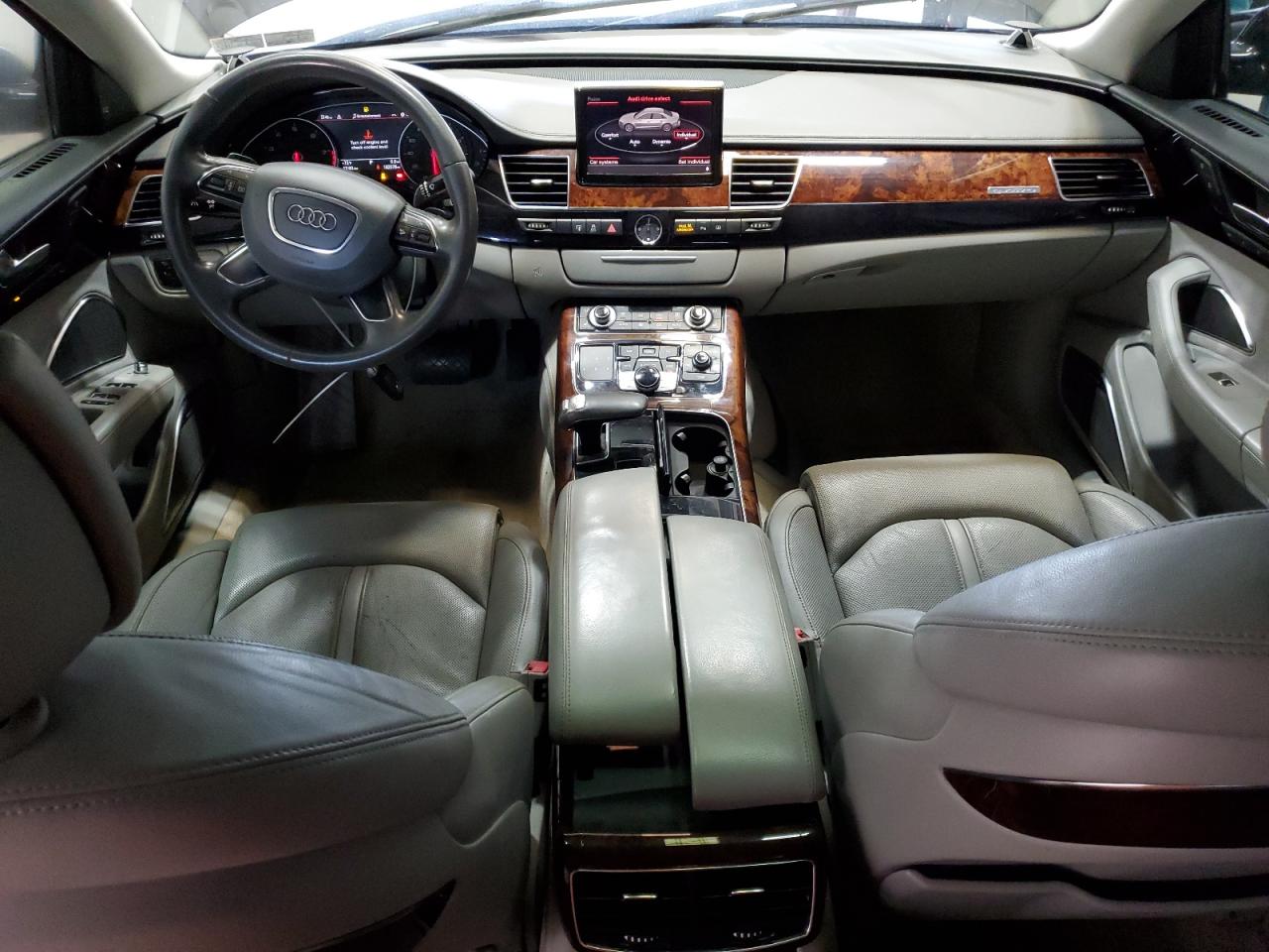 2011 AUDI A8 photo 15