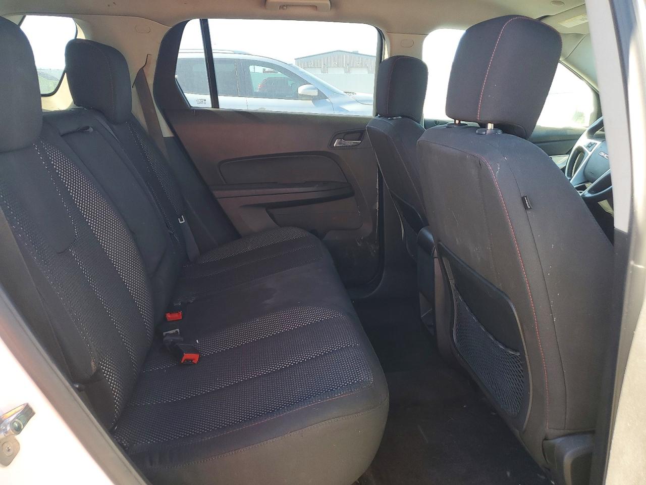 2011 GMC TERRAIN SLE photo 11