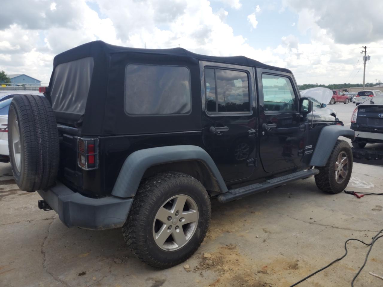 2016 JEEP WRANGLER UNLIMITED SPORT photo 3