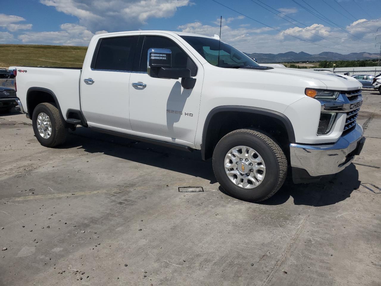 2023 CHEVROLET SILVERADO K2500 HEAVY DUTY LTZ photo 4