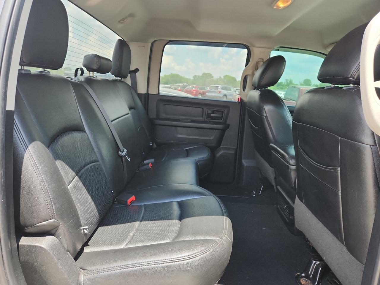 2018 RAM 1500 photo 19