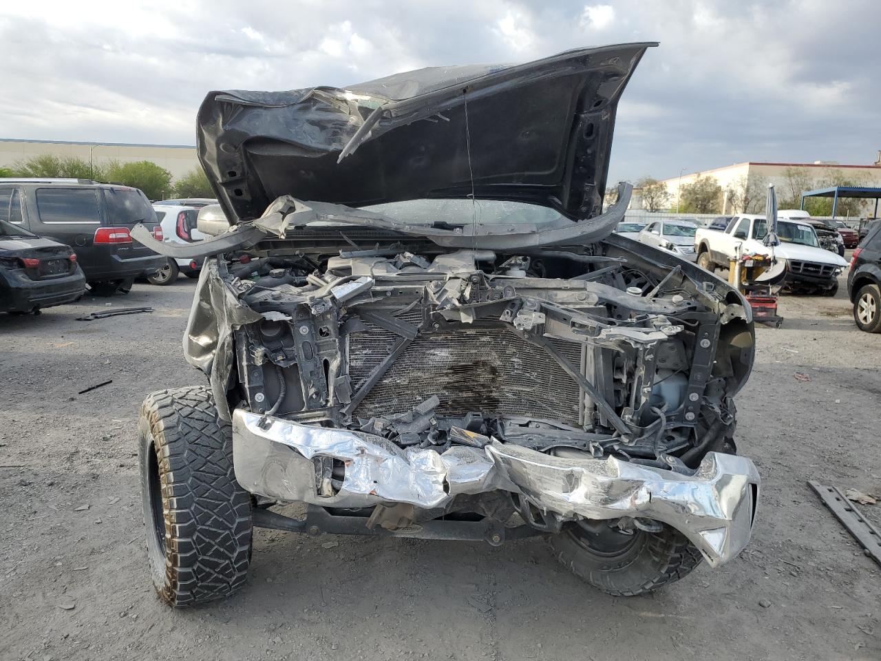 2017 CHEVROLET SILVERADO K1500 LT photo 13
