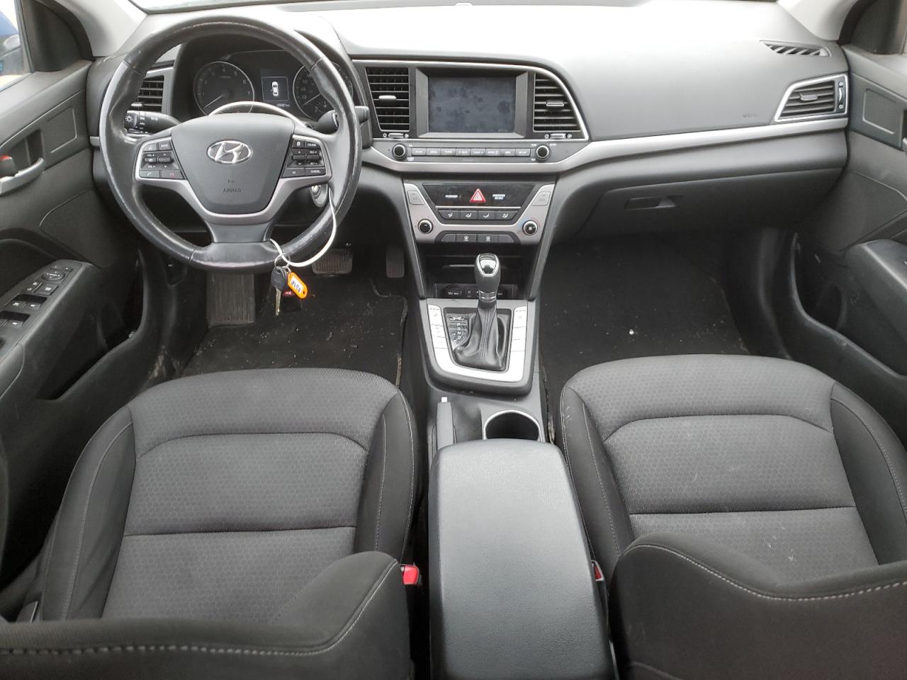 2018 HYUNDAI ELANTRA SEL photo 8
