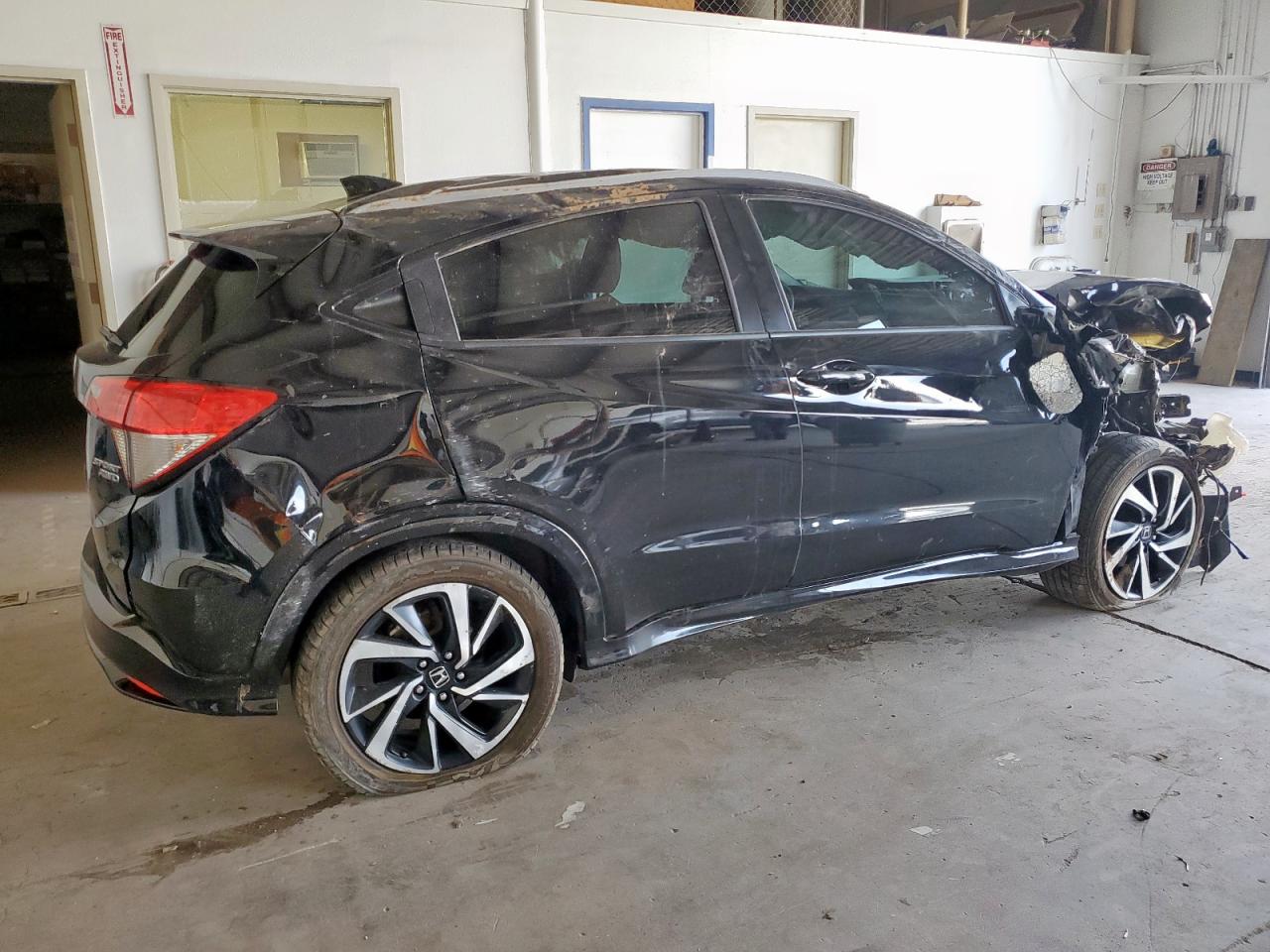 2019 HONDA HR-V SPORT photo 3