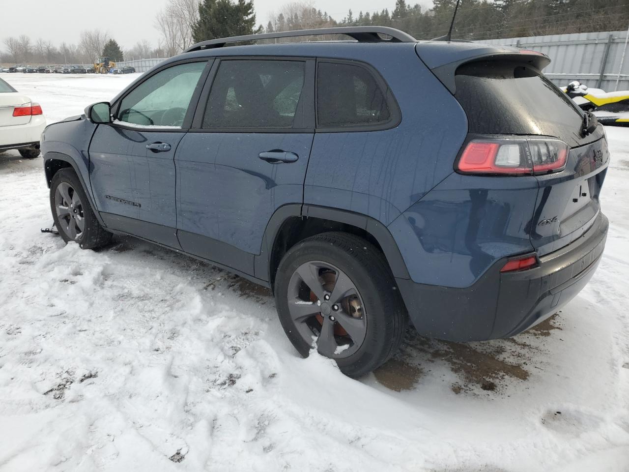2021 JEEP CHEROKEE LATITUDE photo 3