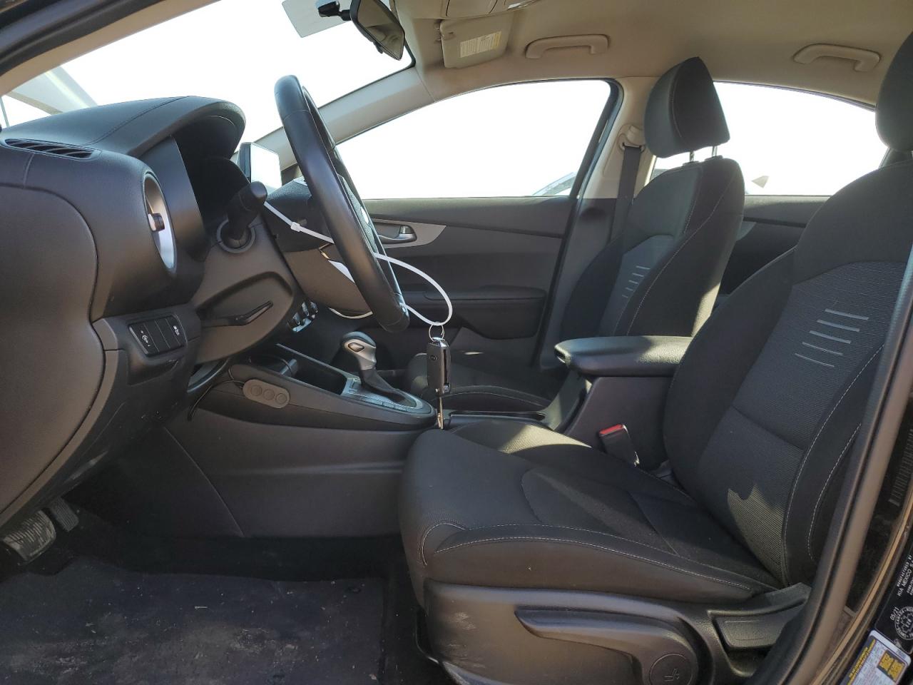 2021 KIA FORTE photo 7