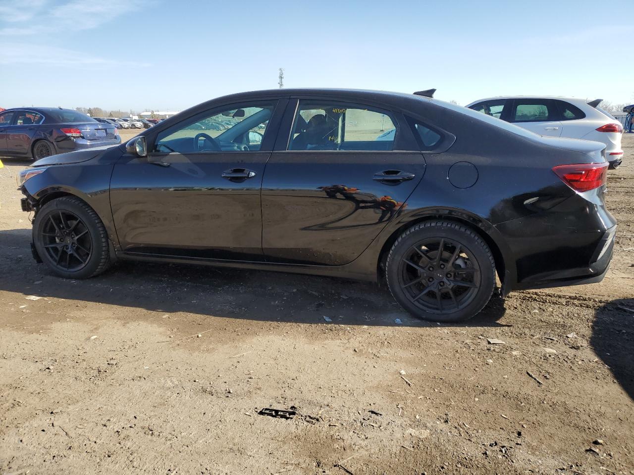 2021 KIA FORTE photo 2