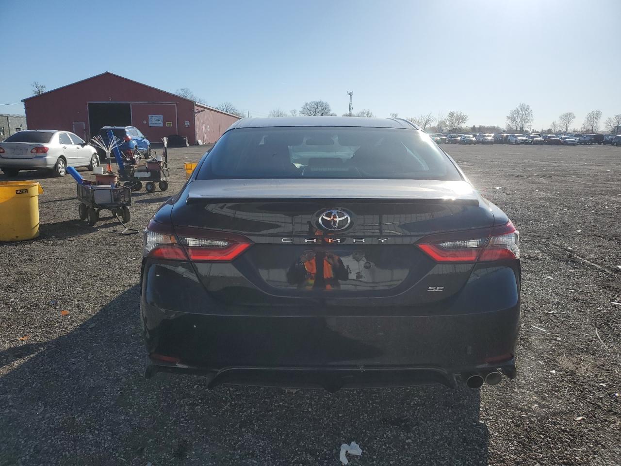 2021 TOYOTA CAMRY SE photo 11