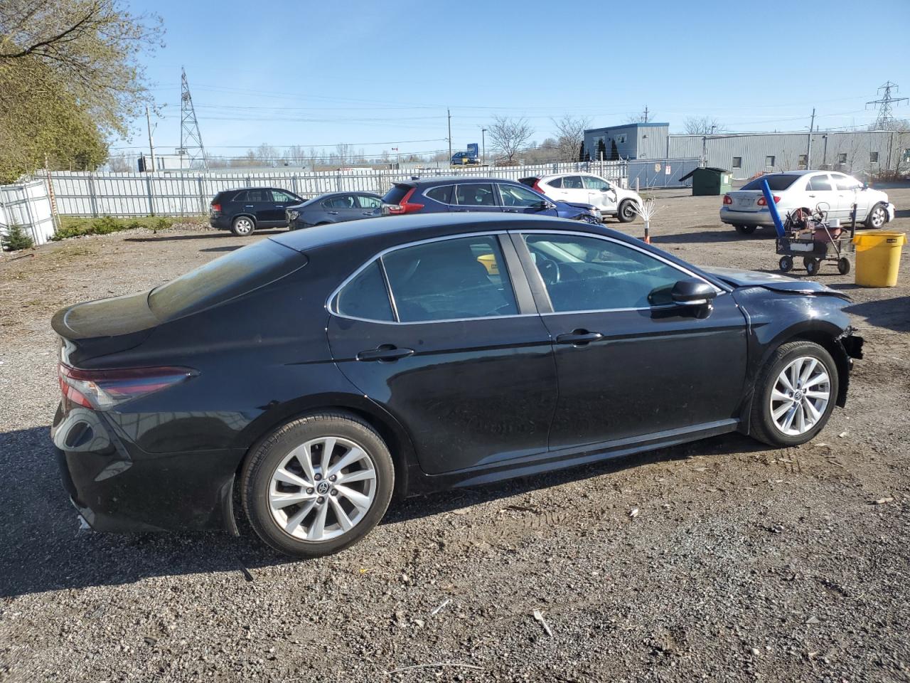 2021 TOYOTA CAMRY SE photo 5