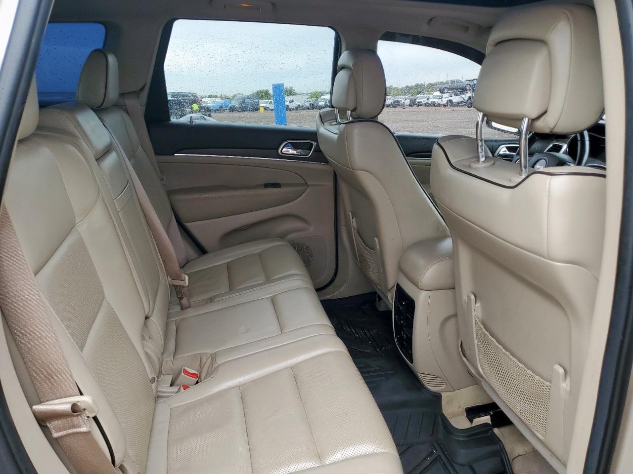 2014 JEEP GRAND CHEROKEE OVERLAND photo 28