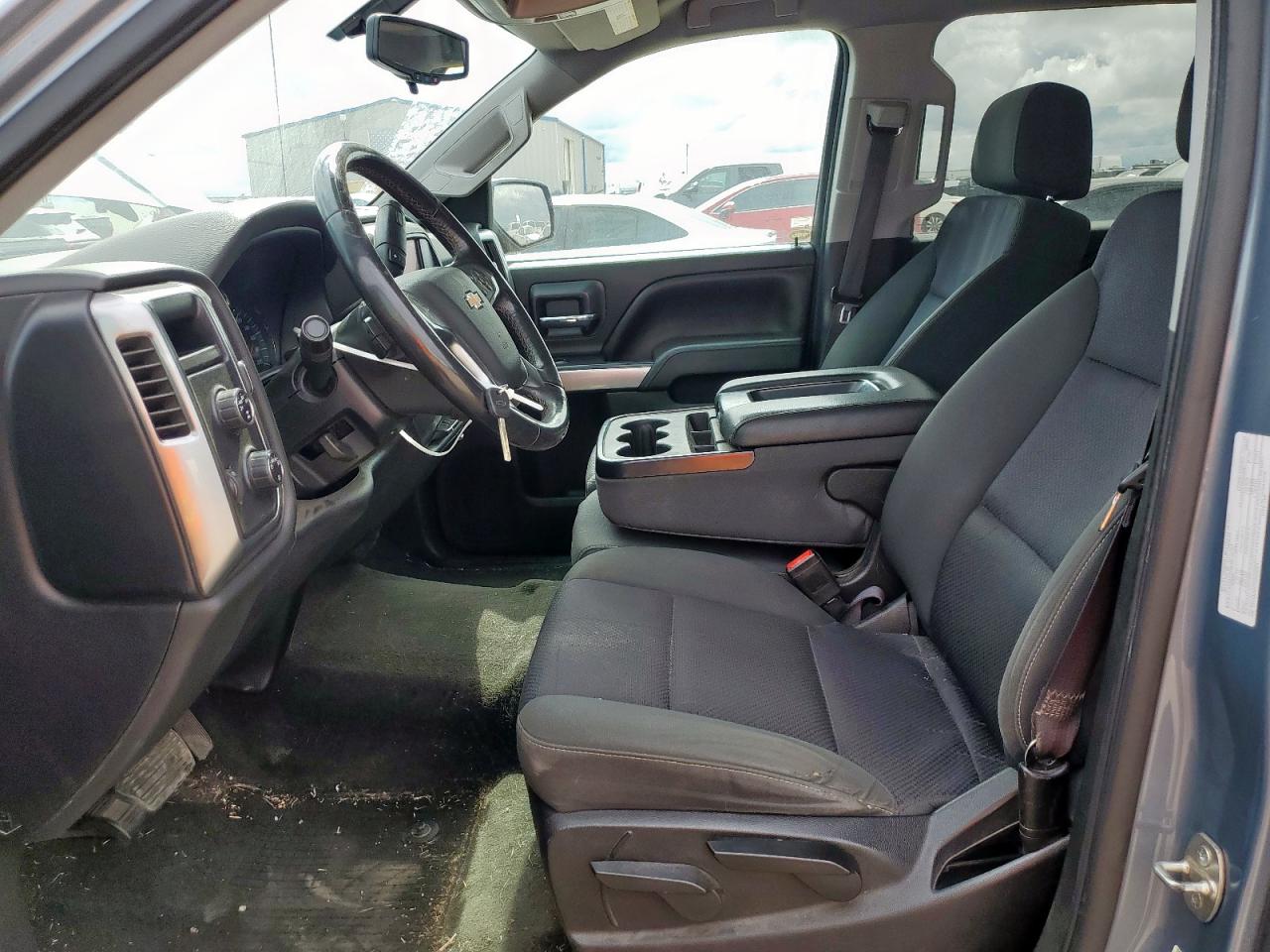 2016 CHEVROLET SILVERADO K1500 LT photo 7