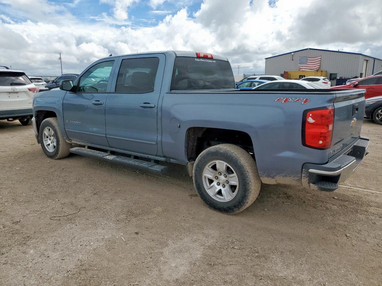 2016 CHEVROLET SILVERADO K1500 LT photo 2