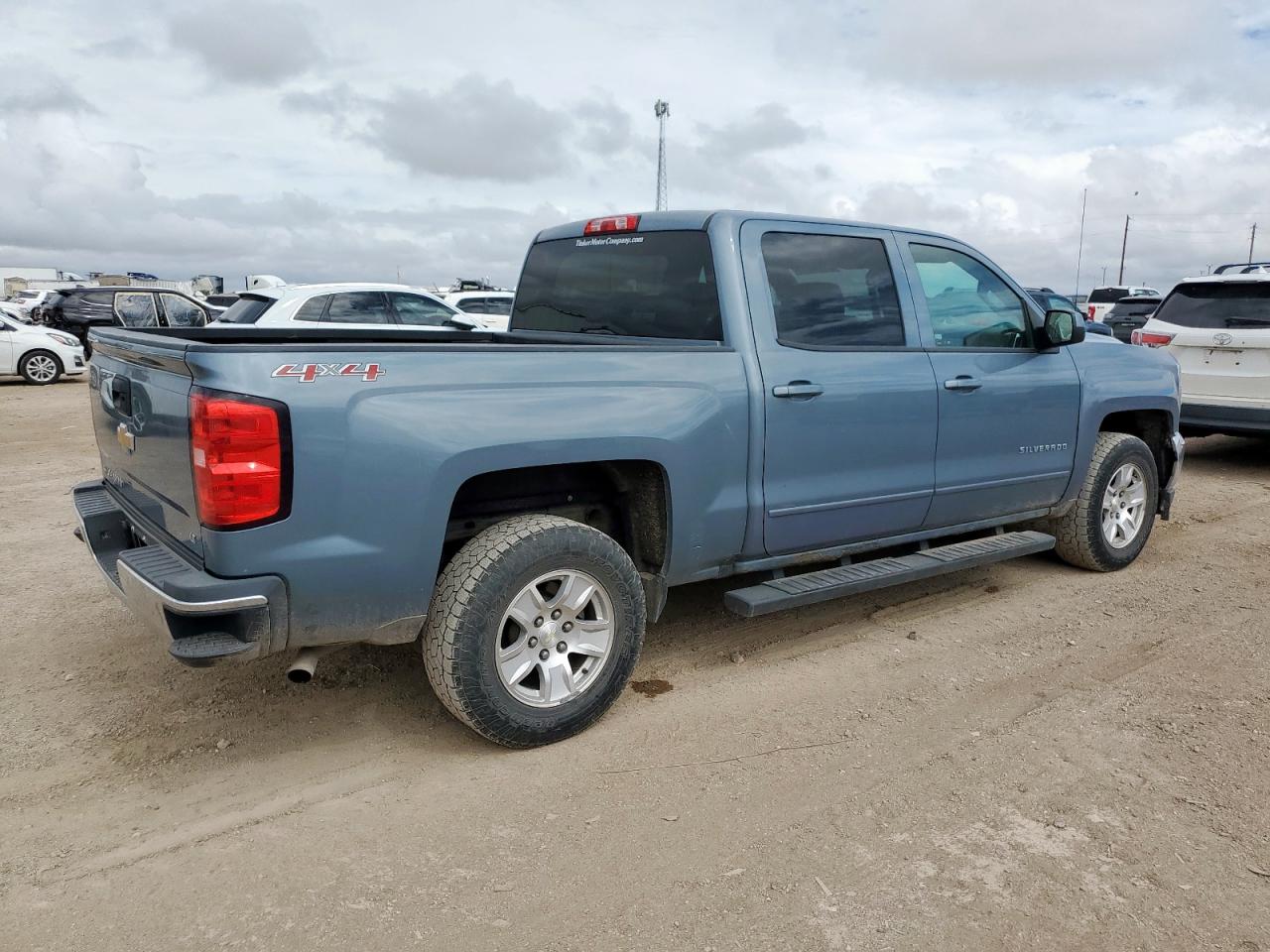 2016 CHEVROLET SILVERADO K1500 LT photo 3