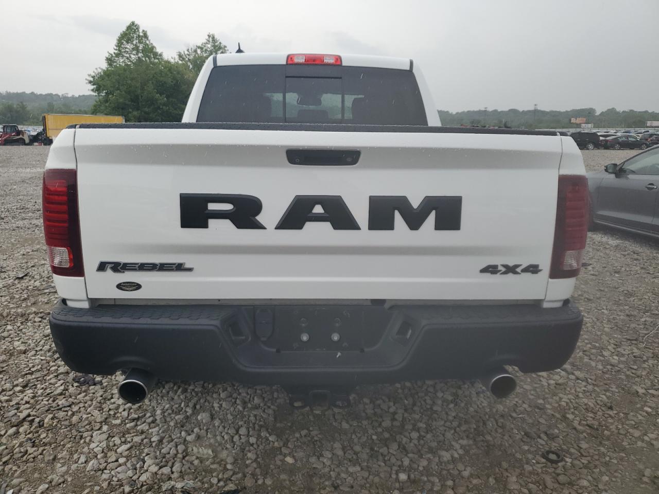 2016 RAM 1500 REBEL photo 6