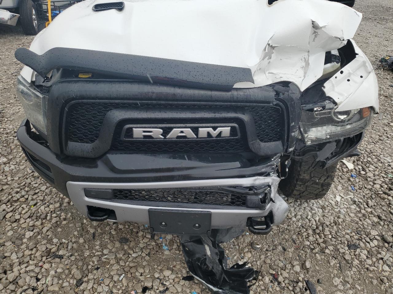 2016 RAM 1500 REBEL photo 11