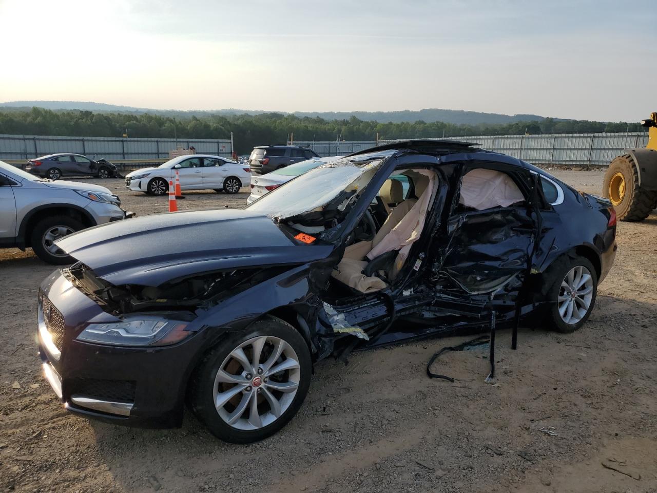 2018 JAGUAR XF